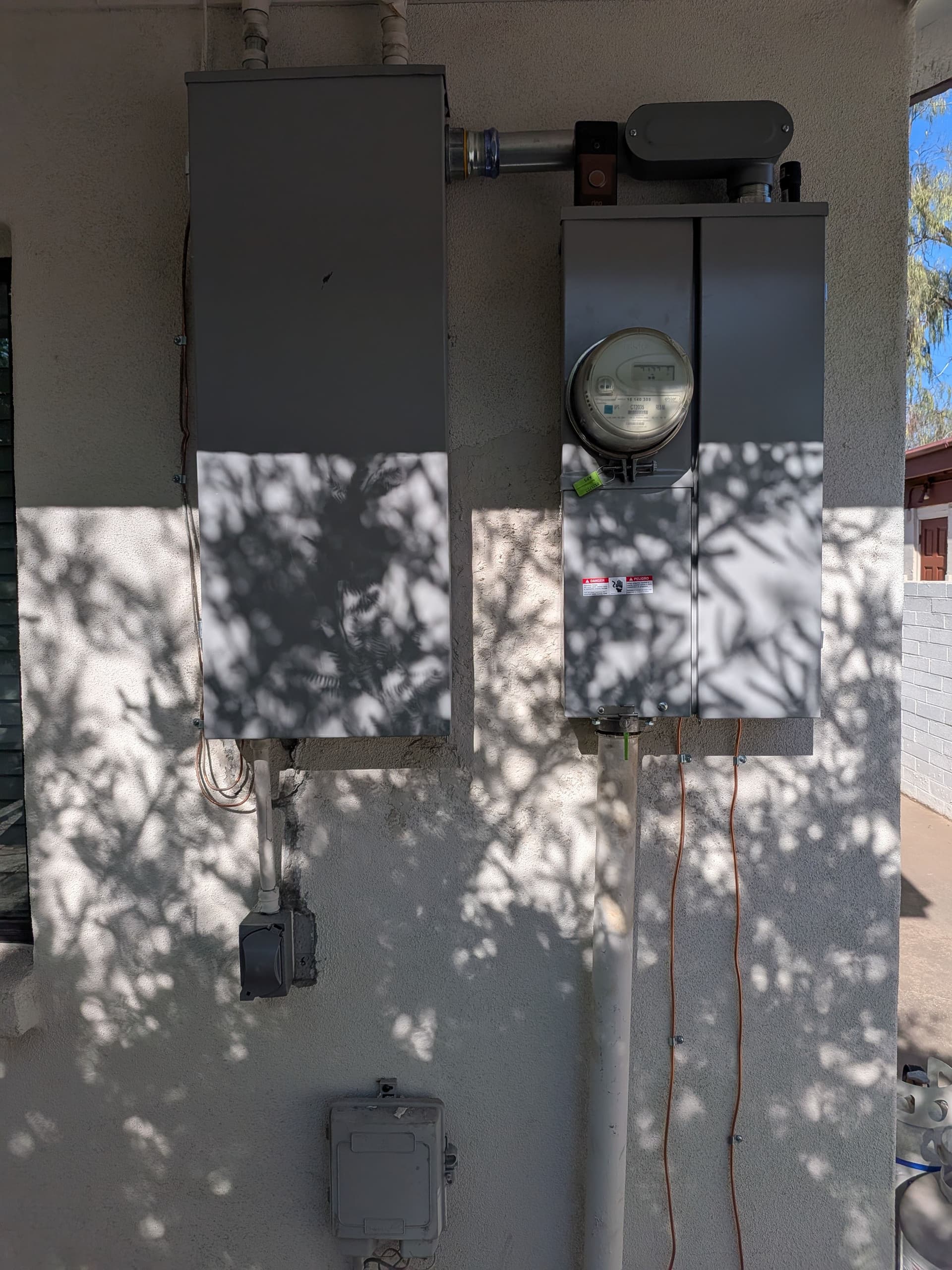 Gallery photos for 150A to 200A Panel Upgrade With New Meter Panel Install: Image #4