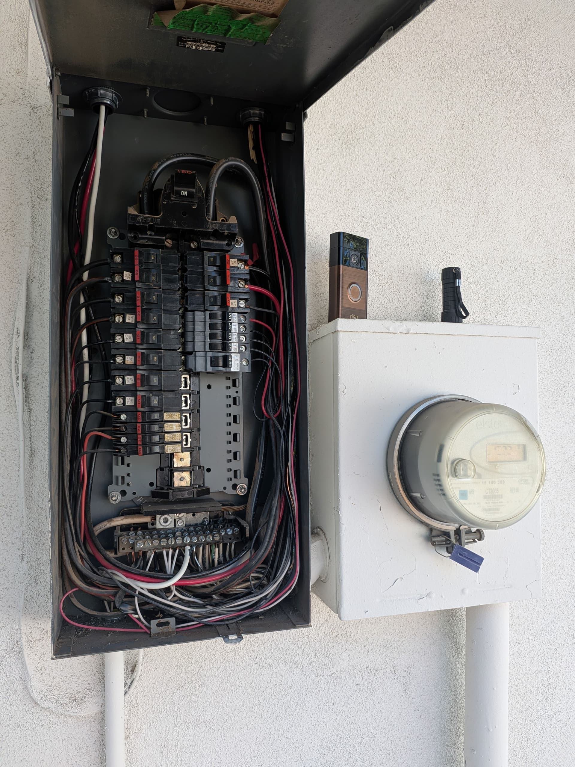 Gallery photos for 150A to 200A Panel Upgrade With New Meter Panel Install: Image #2