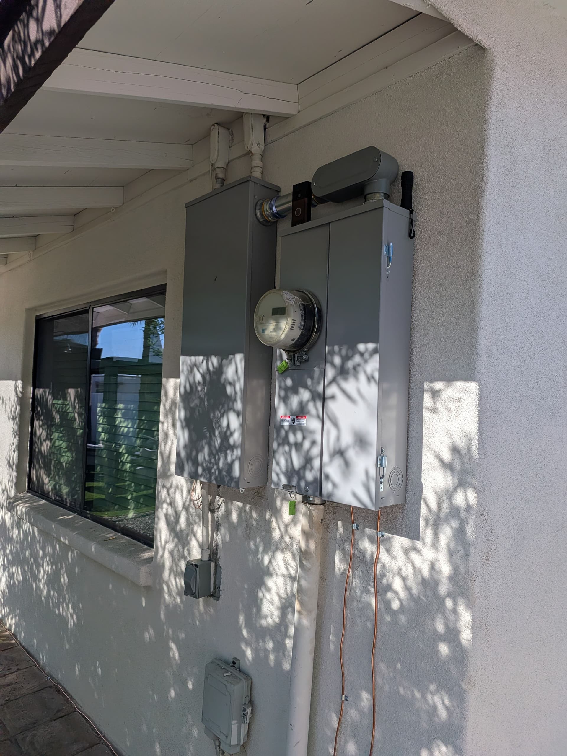 Gallery photos for 150A to 200A Panel Upgrade With New Meter Panel Install: Image #5