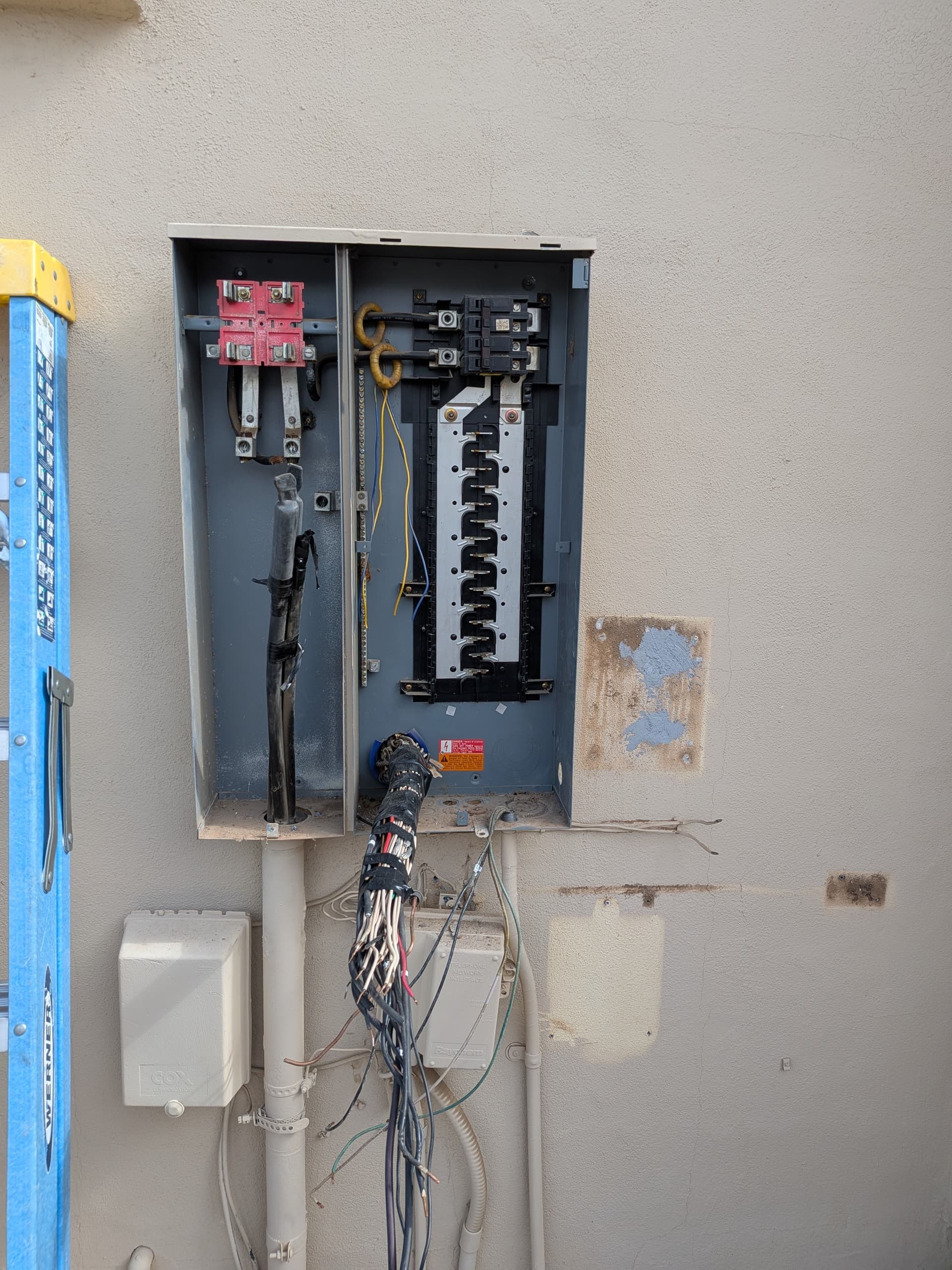 Gallery photos for 200A Panel Upgrade with Surge and Arc Fault Protection: Image #1